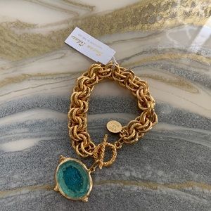 Susan Shaw gold color bracelet. Venetian Glass Bee